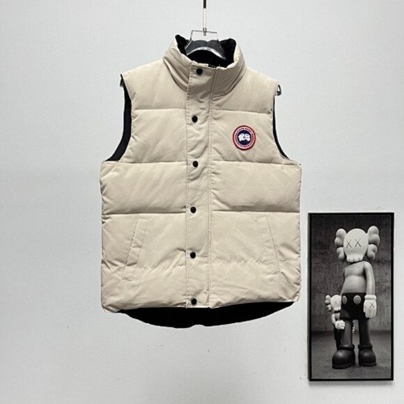 Canada Goose® Other - Canada Goose Beige Red Badge Down Puffer Vest Snap Button Waistcoat